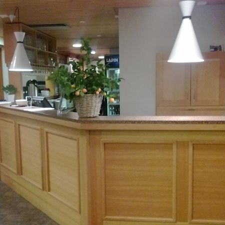 Juthbacka Hotell Uusikaarlepyy ภายนอก รูปภาพ
