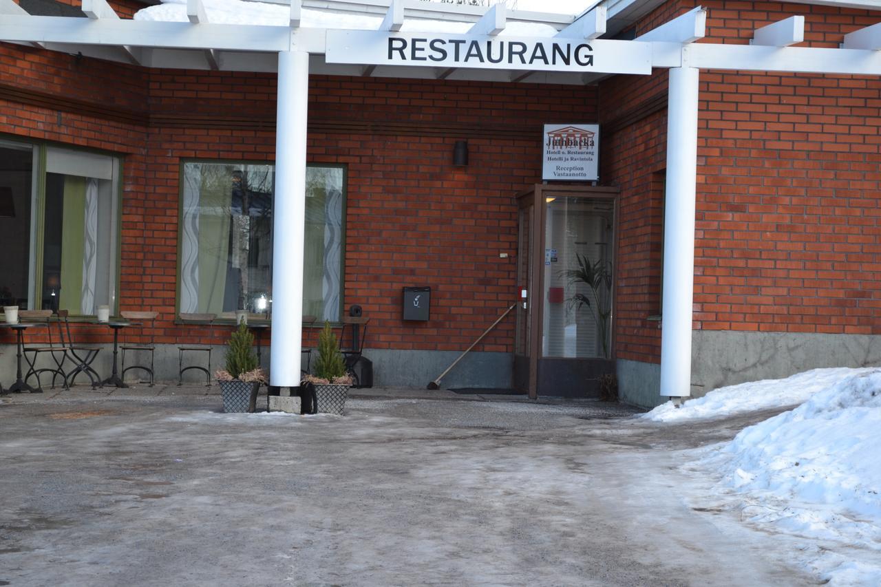 Juthbacka Hotell Uusikaarlepyy ภายนอก รูปภาพ
